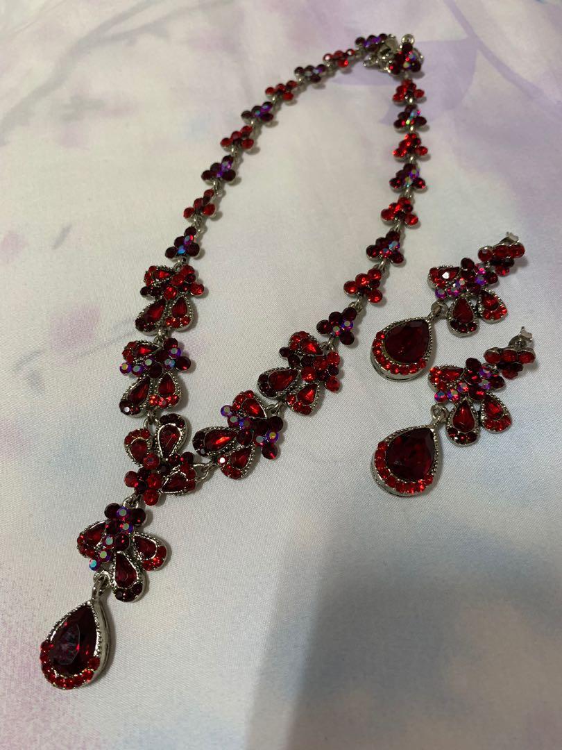 Red crystal necklace clearance and earrings set