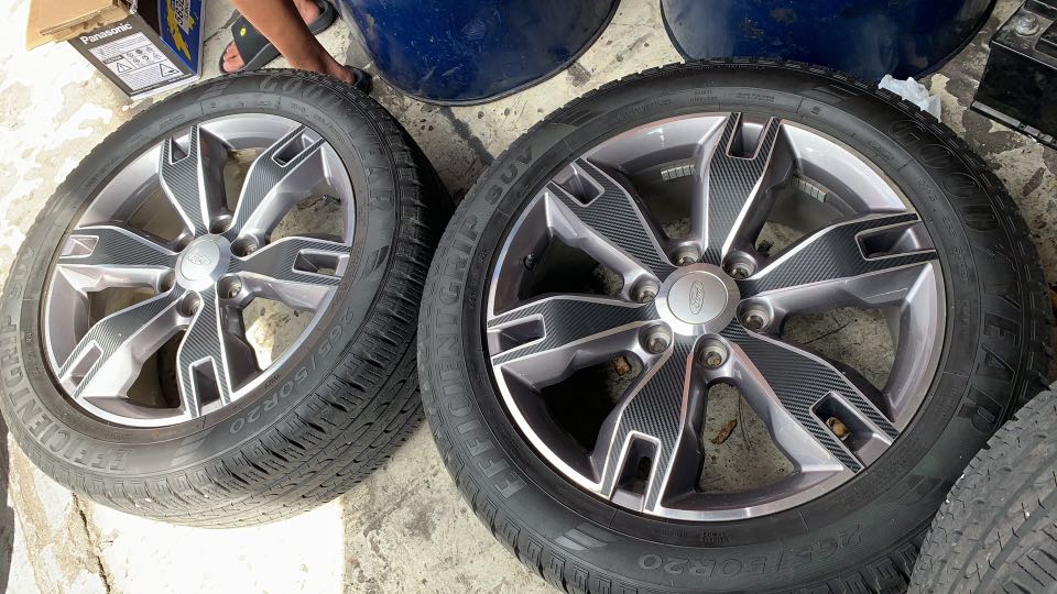 Stock Mags with Tires of Ford EVEREST TITANIUM, Car Parts & Accessories ...
