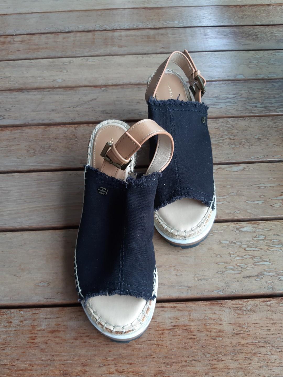 tommy ladies shoes