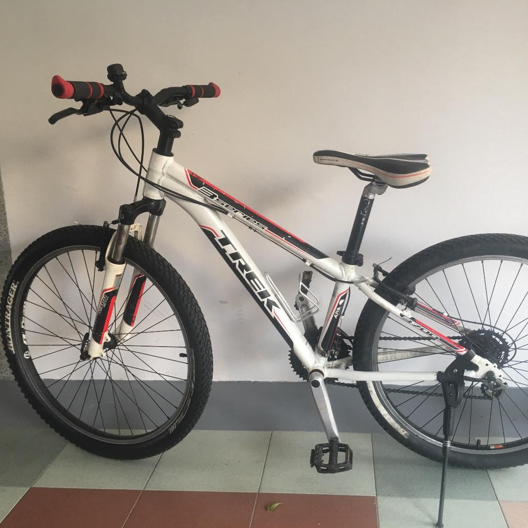 Trek 3700 26 2025