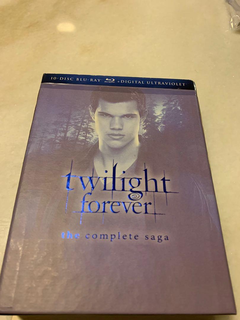  Twilight Forever: The Complete Saga [Blu-ray + Digital