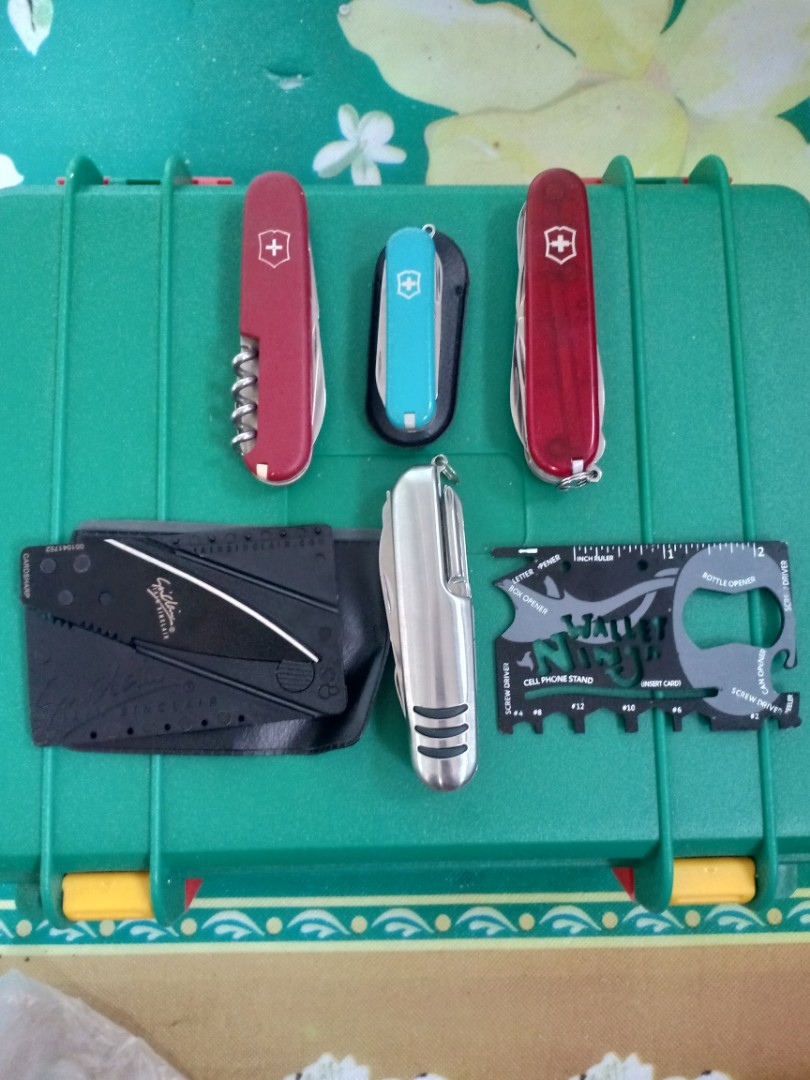 Victorinox knife, Everything Else, Others on Carousell