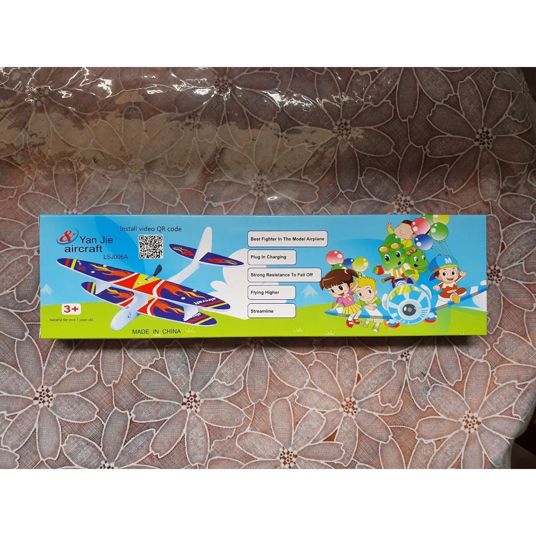yan jie aircraft toy