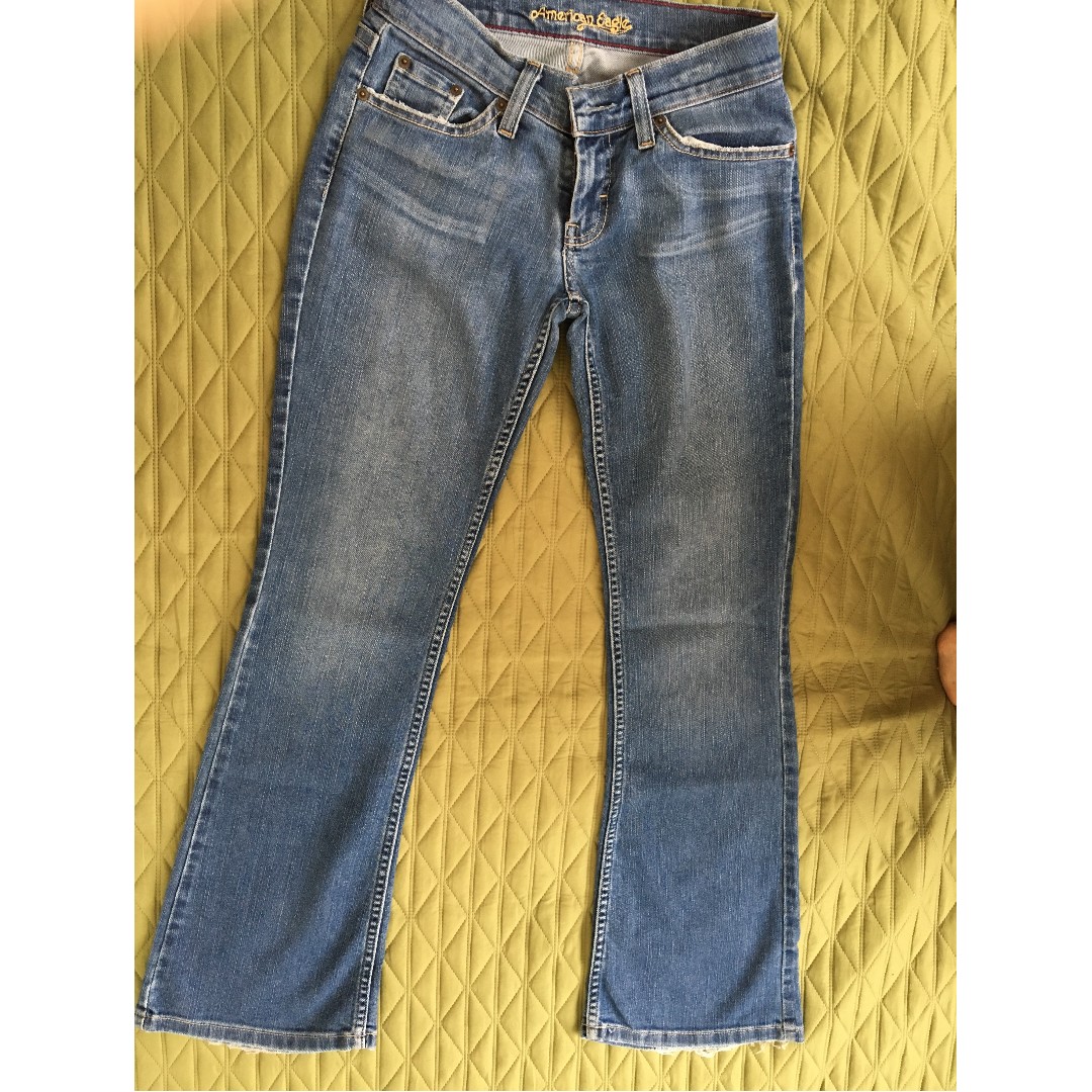 American Eagle Blue Jeans, Women's Fashion, Bottoms, Jeans on Carousell