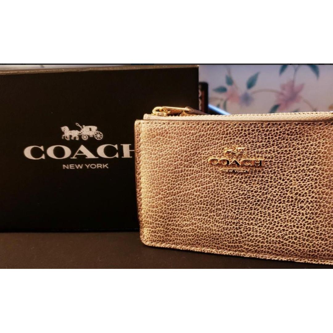 Authentic COACH Zip Skinny ID Wallet with Key Chain in Rose Gold, Women's  Fashion, Bags & Wallets, Wallets & Card holders on Carousell
