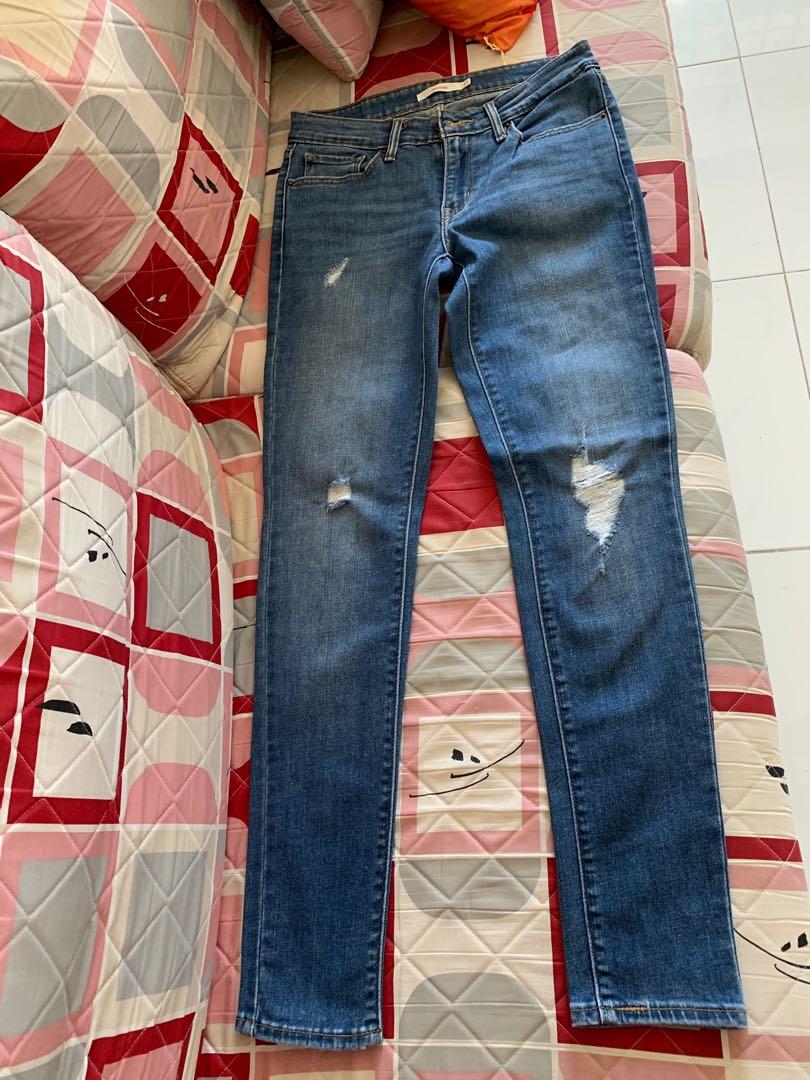 Authentic Levi's 711 Skinny/Ripped Jeans, Women's Fashion, Bottoms, Jeans &  Leggings on Carousell