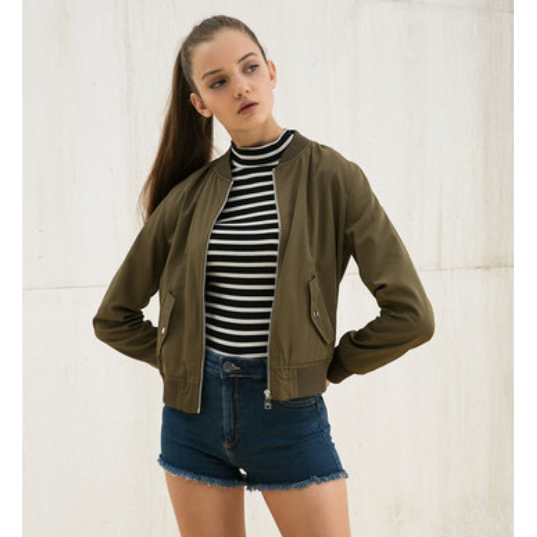 Bershka premium 2025 outerwear bsk girl