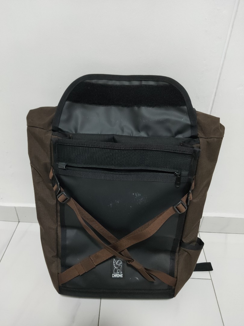 Chrome bravo 2.0 Java backpack (Brown) (Category: Backpacks) located in Singapore. Submitted by weinang (Listing ID 245070398, Image 4). Description: Condition : 9/10.