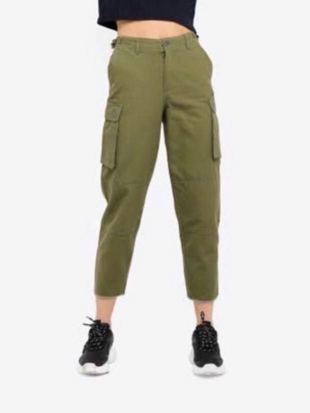 green cargo jeans womens