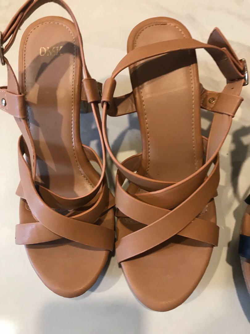 DMK strappy block heels size 36 Camel 