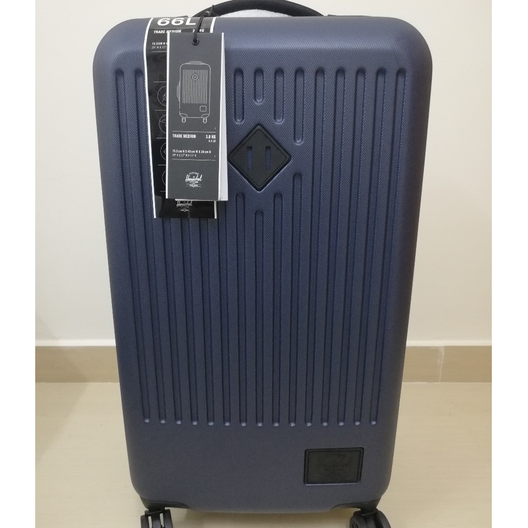 Herschel trade hotsell luggage medium