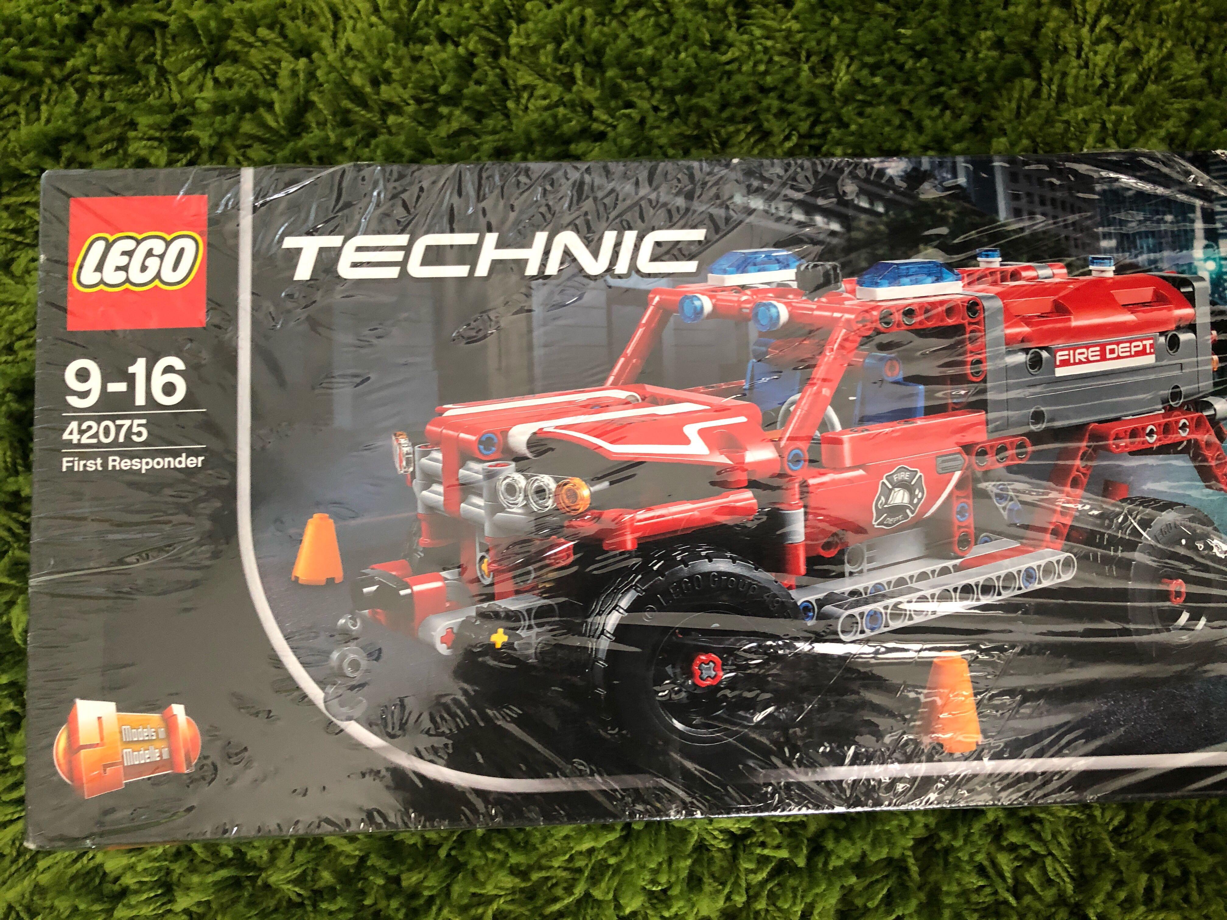 lego technic first responder