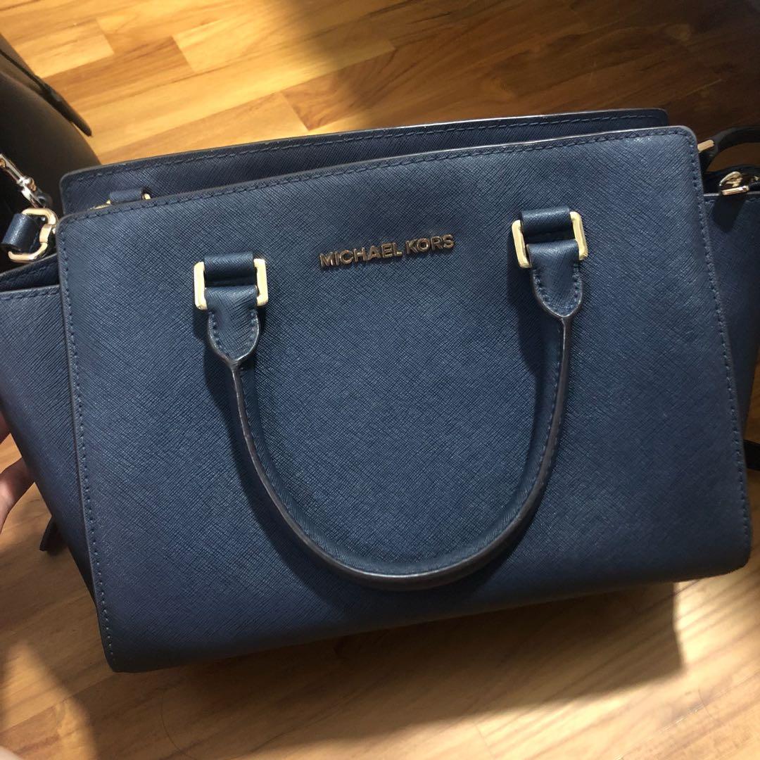 Michael kors selma navy discount