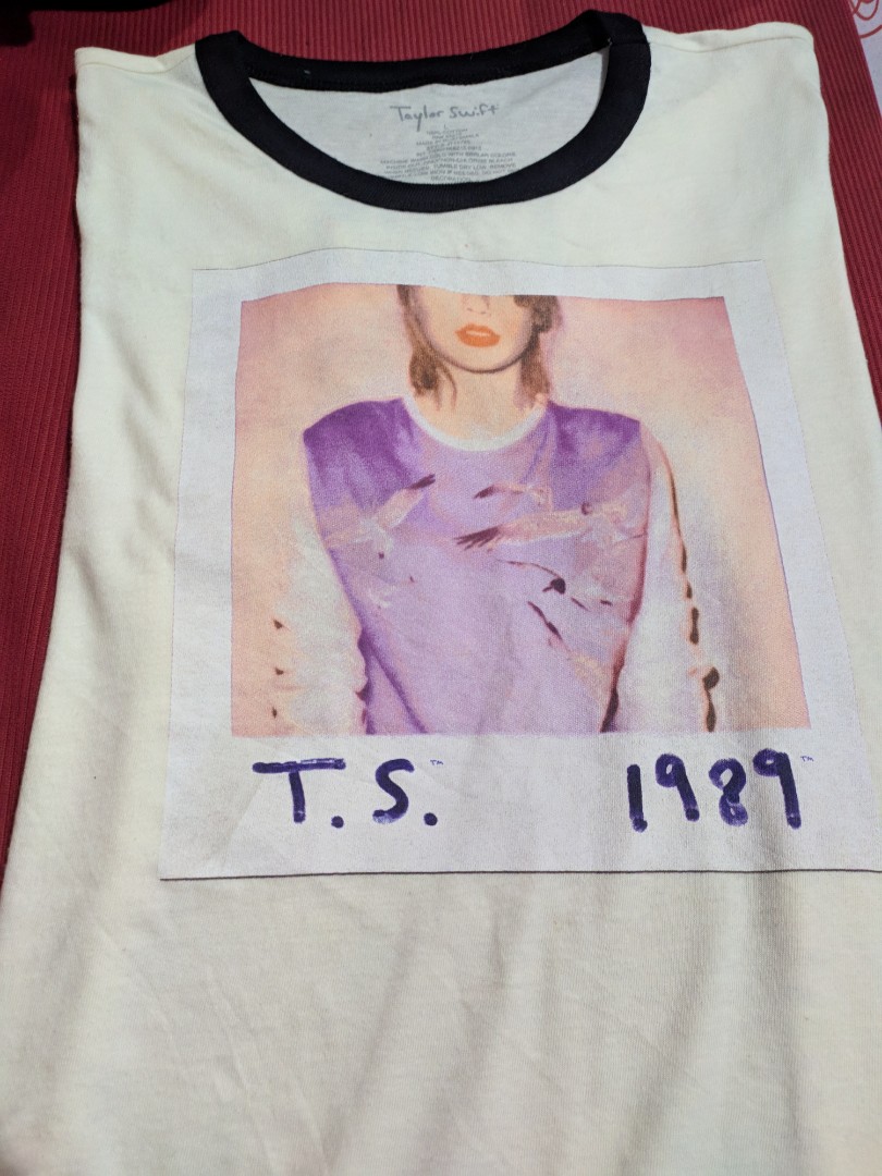 Taylor Swift 1989 shirt, Women's Fashion, Tops, Shirts on Carousell