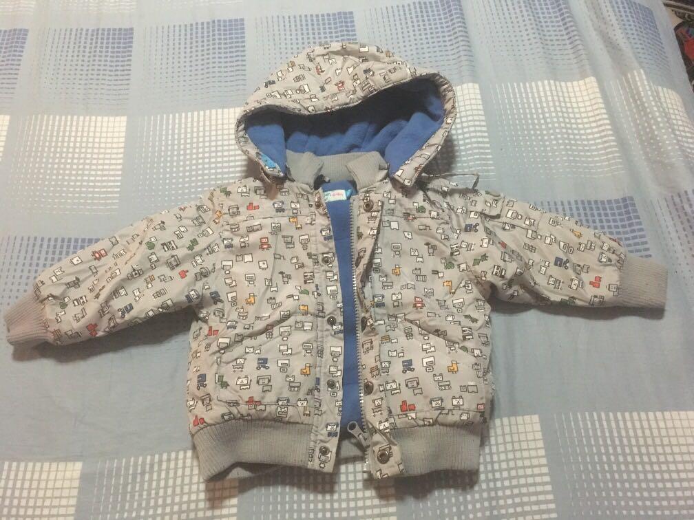 Winter Jacket (Category: Babies & Kids Fashion) located in Singapore. Submitted by jaxstone (Listing ID 244959704, Image 1). Description: 🌸 Self collection at 690 Hougang Street 61 🌸 Exclusive of postage fee 🌸 Size : 12-18m.