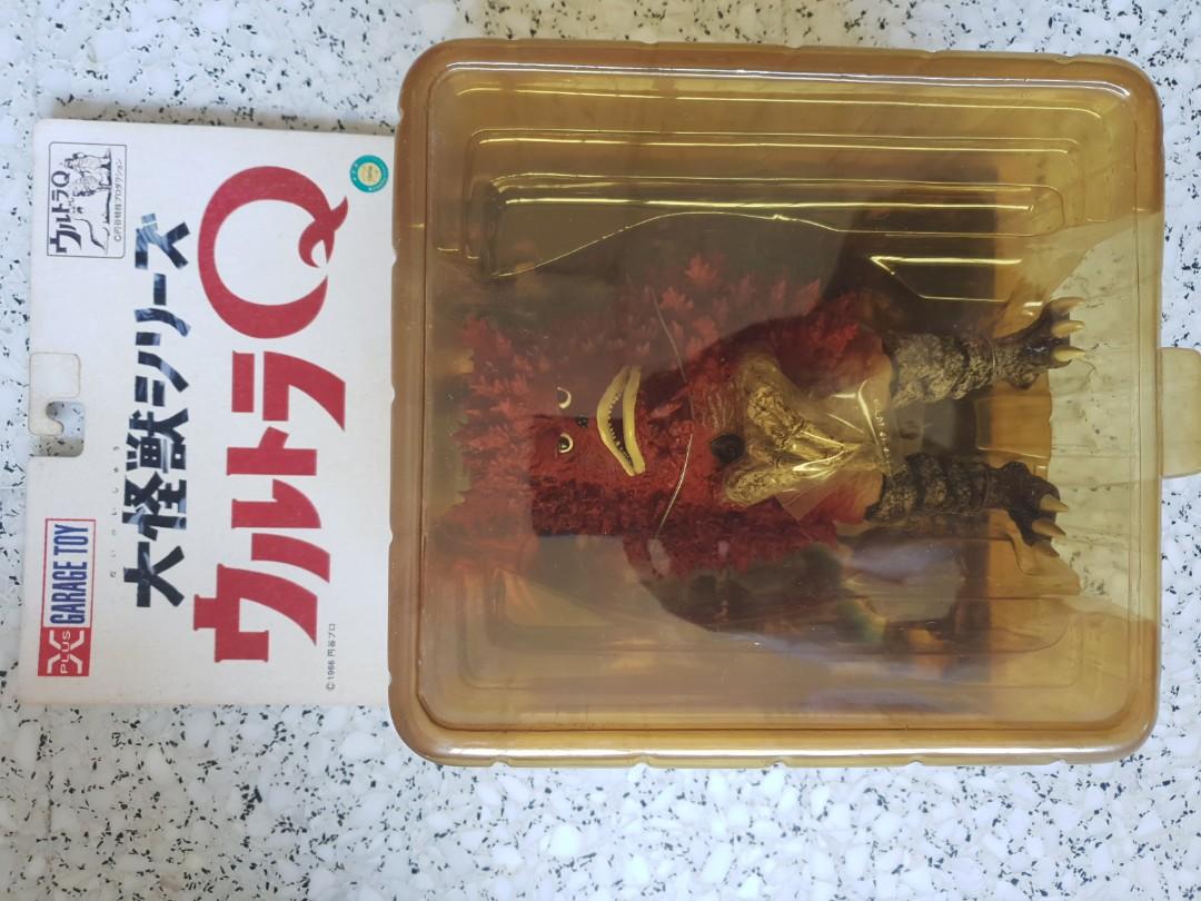 X PLUS GARAGE TOY ULTRA Q MONSTER SERIES COIN MONSTER Gold KANEGON And