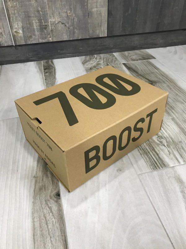 foot locker yeezy 700