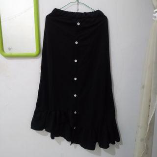 Rok Hitam kekinian rok kancing baru!