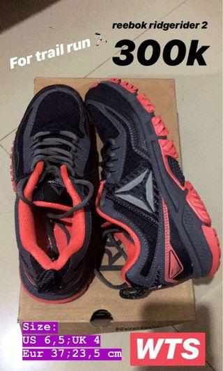 Reebok ridgerider 2 for trail run size US 6,5 ; EUR 37 ; 23,5 cm