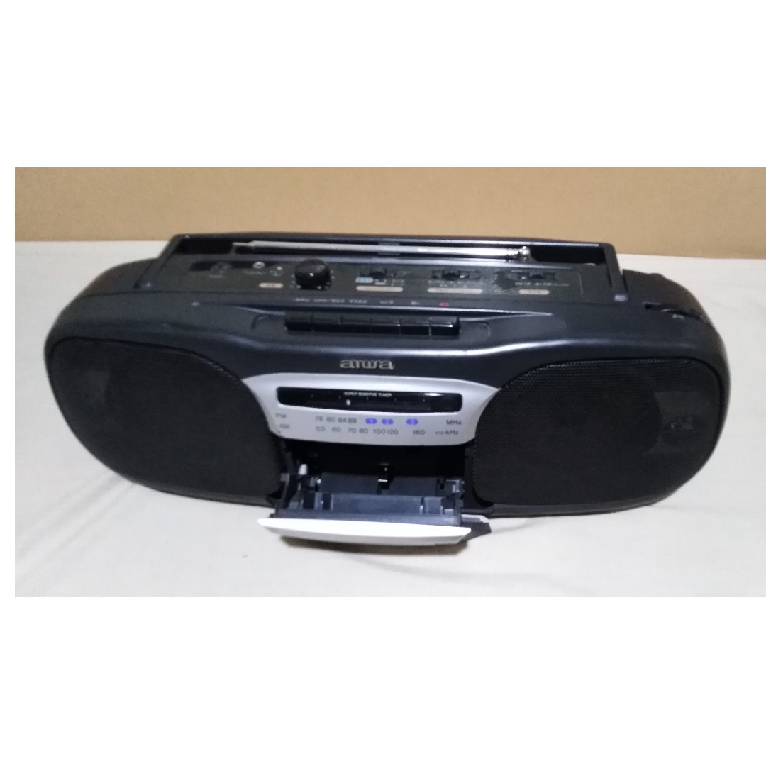 Aiwa radiocassette player, Audio, Portable Music Players on Carousell