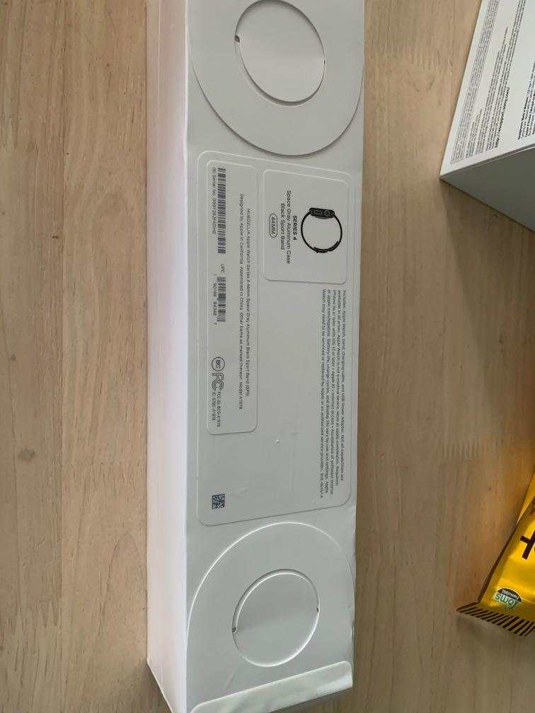 apple watch series 4 international warranty