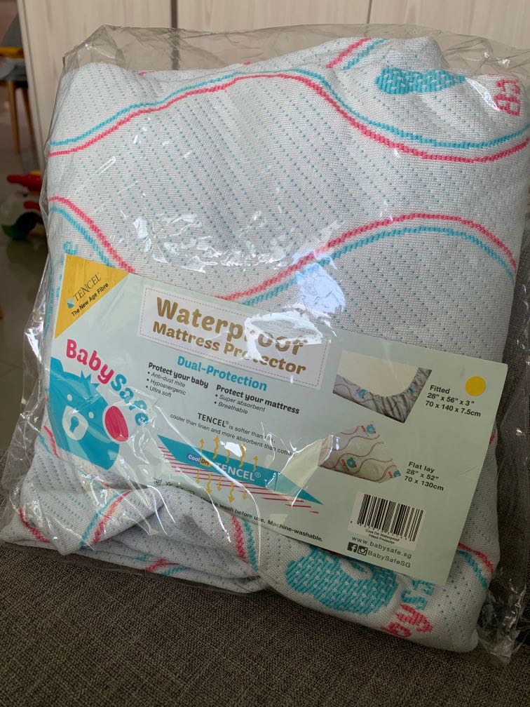 babysafe waterproof mattress protector