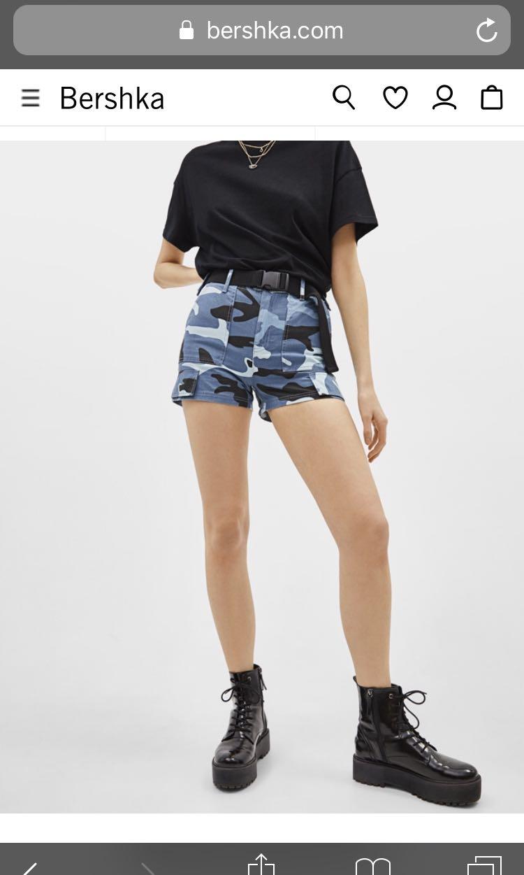Bershka Military Print Cargo Shorts with Buckle, Women's Fashion