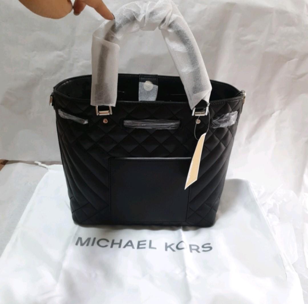 michael kors blakely medium quilted leather bucket bag