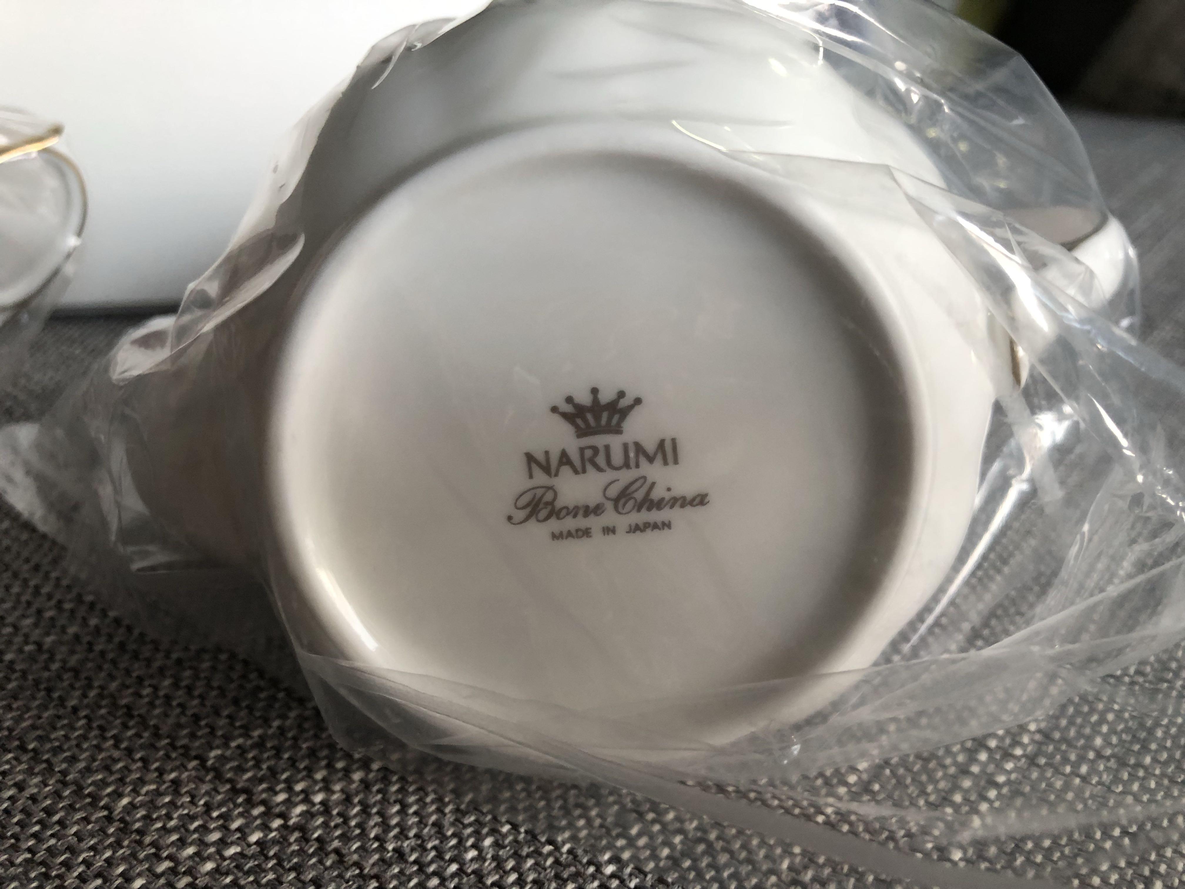 Collectors edition Singapore Airlines Narumi Bone China Teapot Set