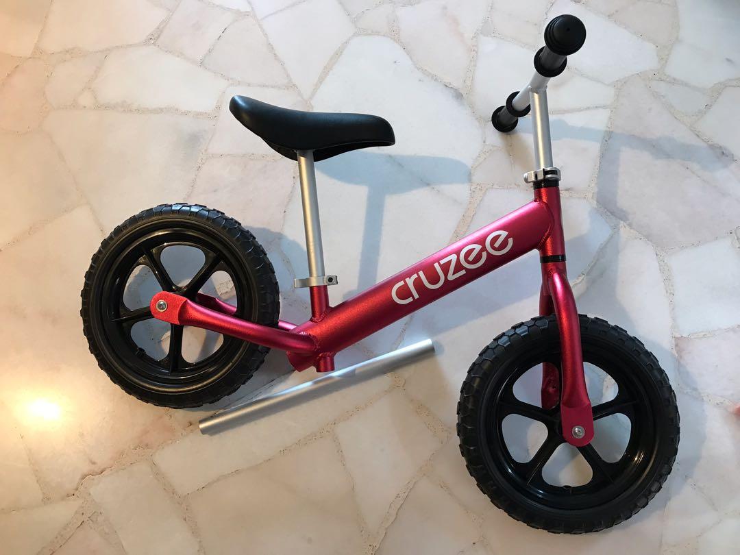 Cruzee Balance Bike Red