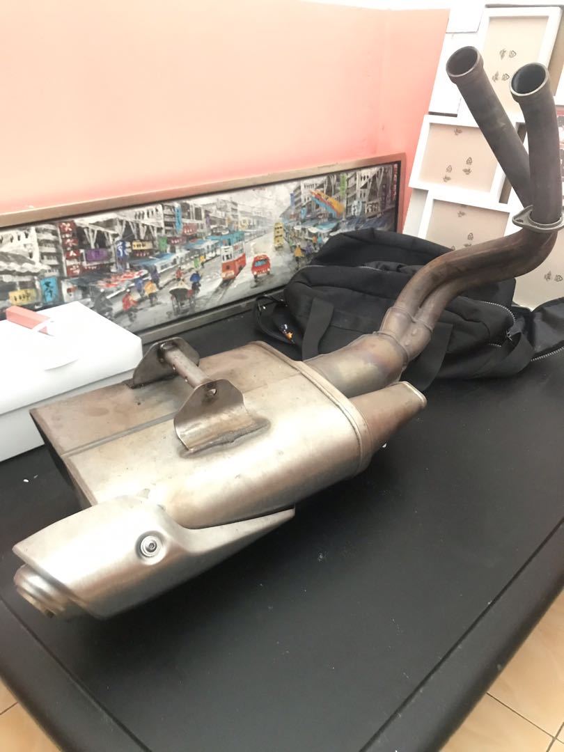 Exhaust Kawasaki Z650 original, Motorbikes on Carousell