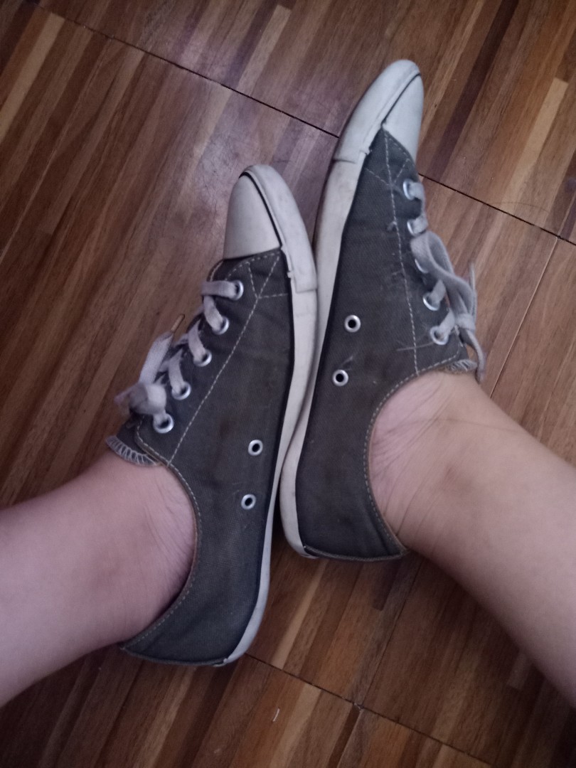 bjerg tilfredshed prik GRAY Converse - Chuck Taylor Slim Sole (AUTHENTIC), Women's Fashion,  Footwear, Sneakers on Carousell