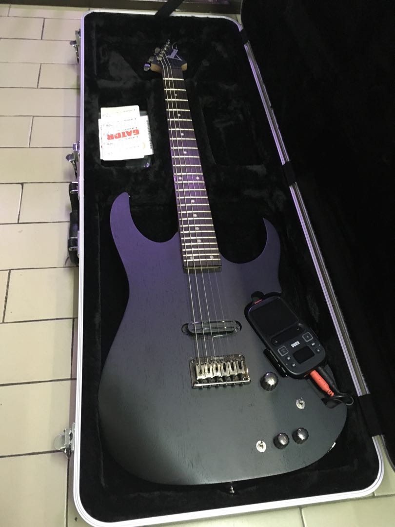 Ibanez RGKP 6 6 Cordes guitare électrique avec mini Korg Kaoss Pad satin noir avec étui 