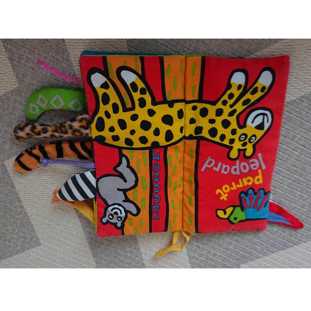 jungly tails cloth book