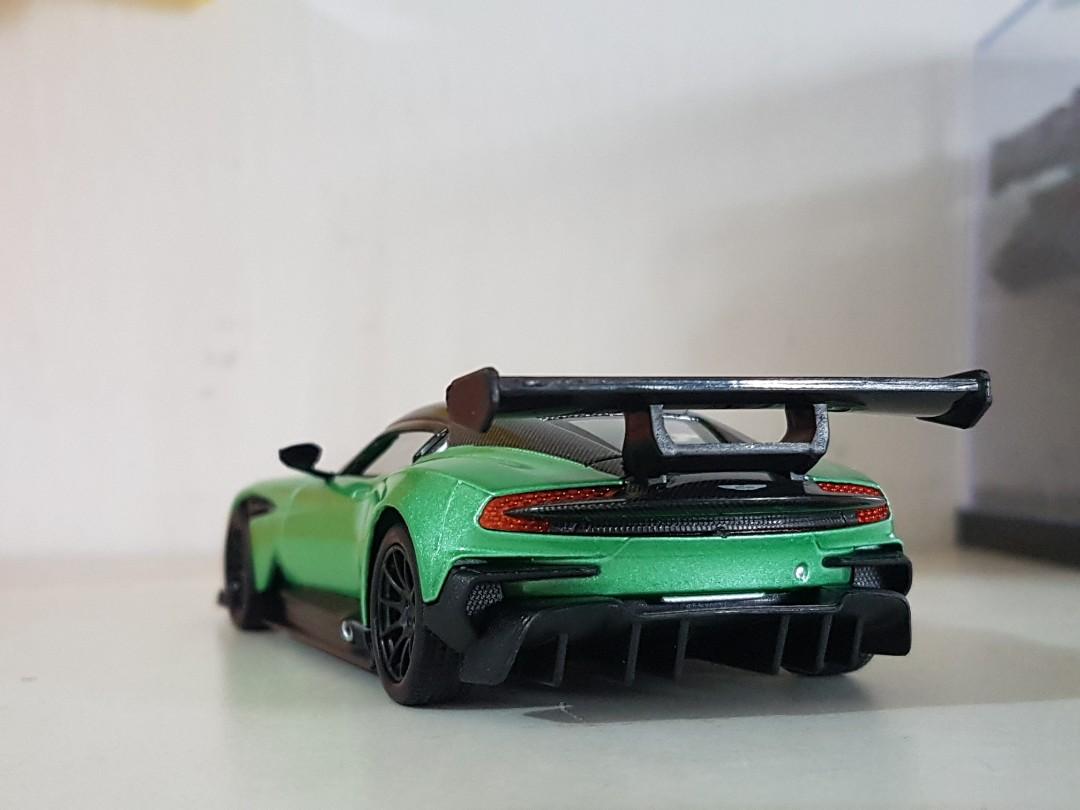 Aston martin vulcan kinsmart hot sale