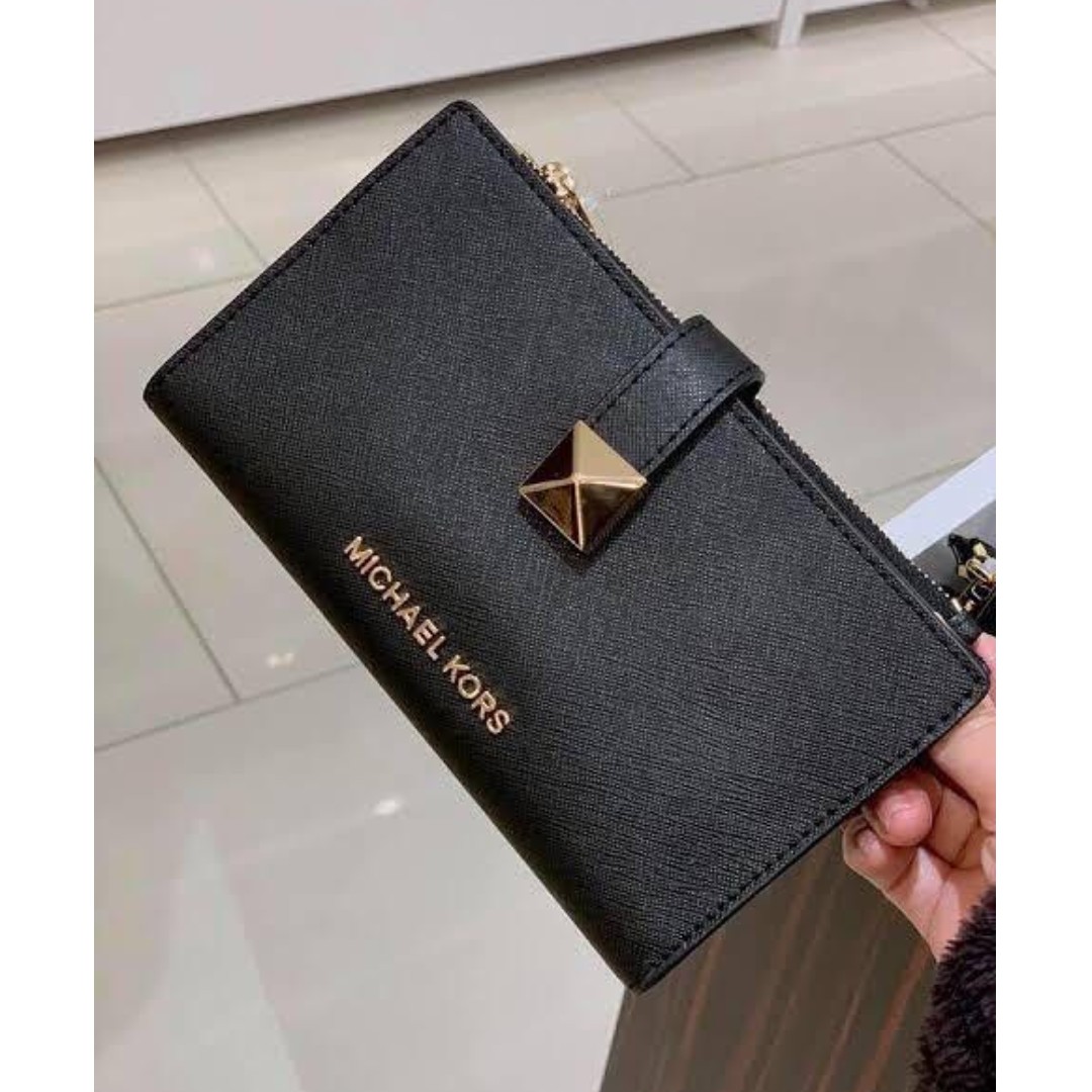 Michael kors karla wallet Clearance