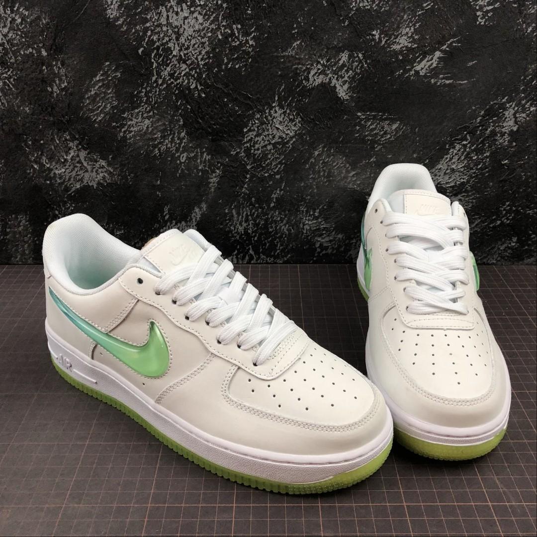 Jelly swoosh store