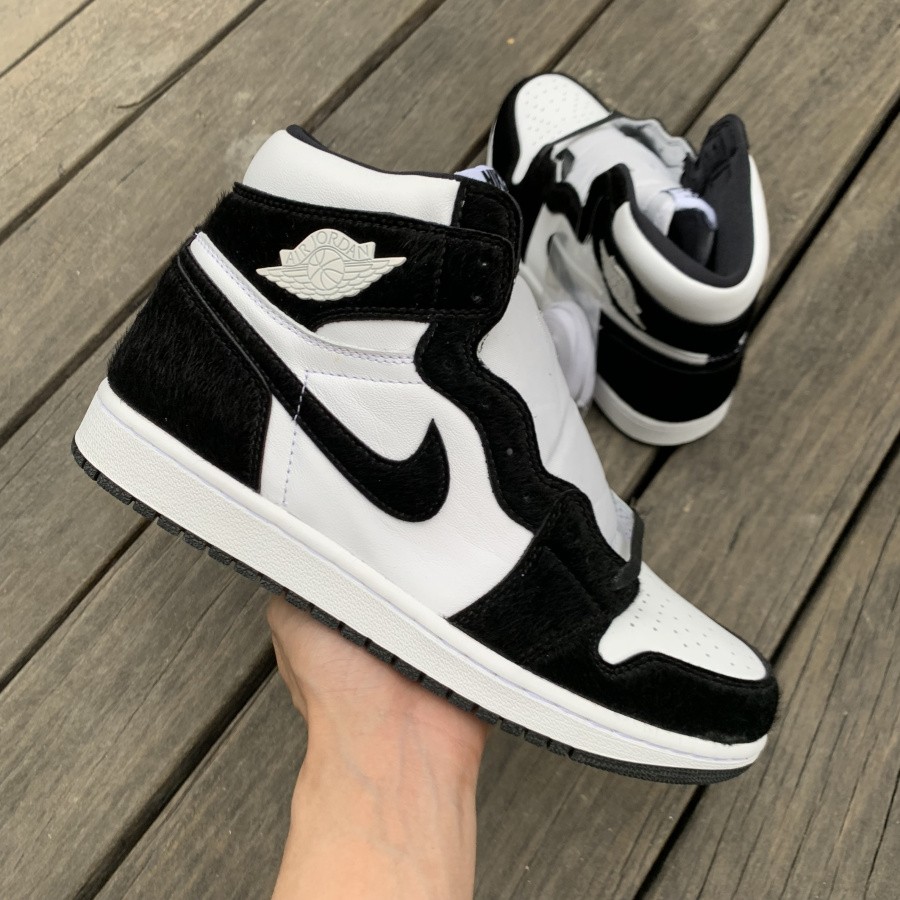 jordan retro high twist black and white