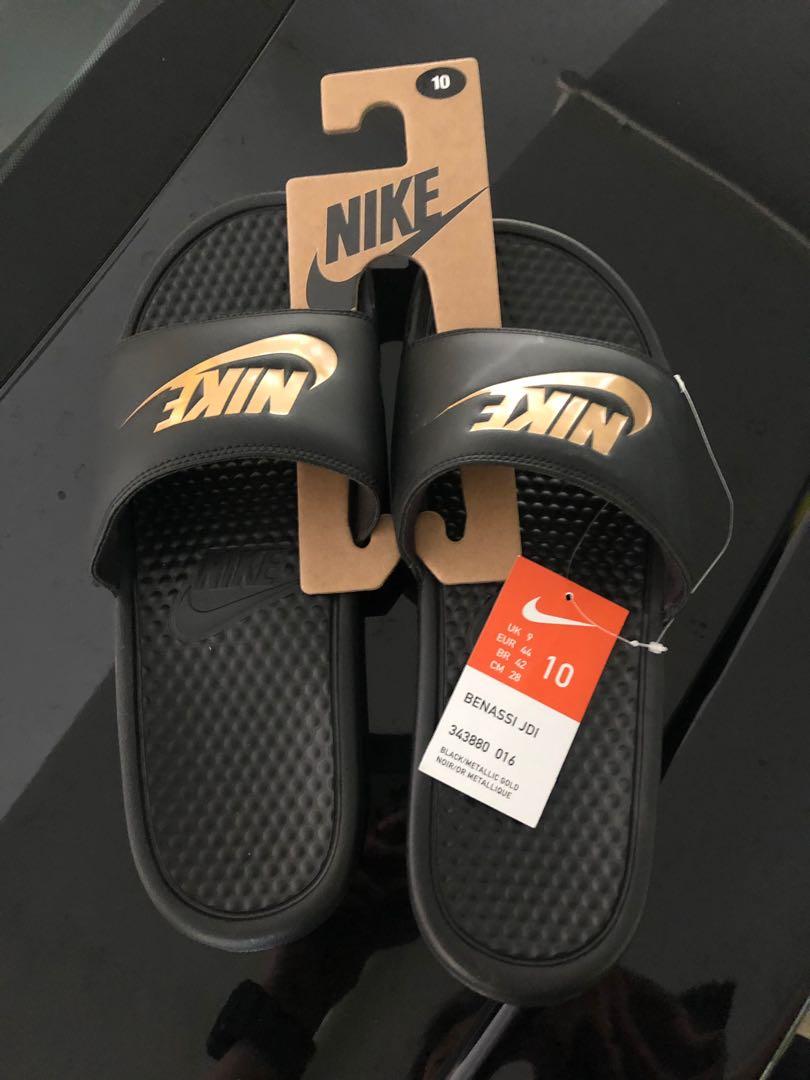 nike slipper sandals