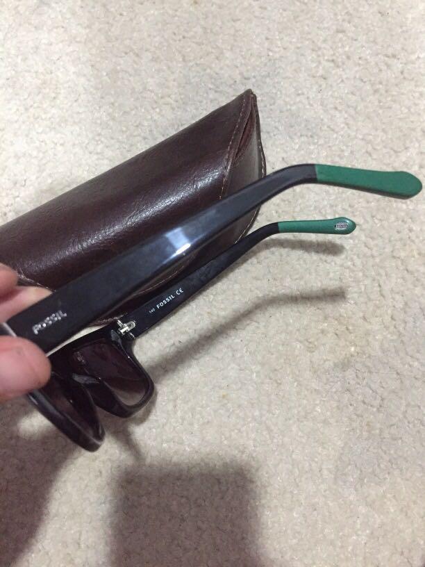 Original Fossil shades sunglasses with leather cases, Men's Fashion