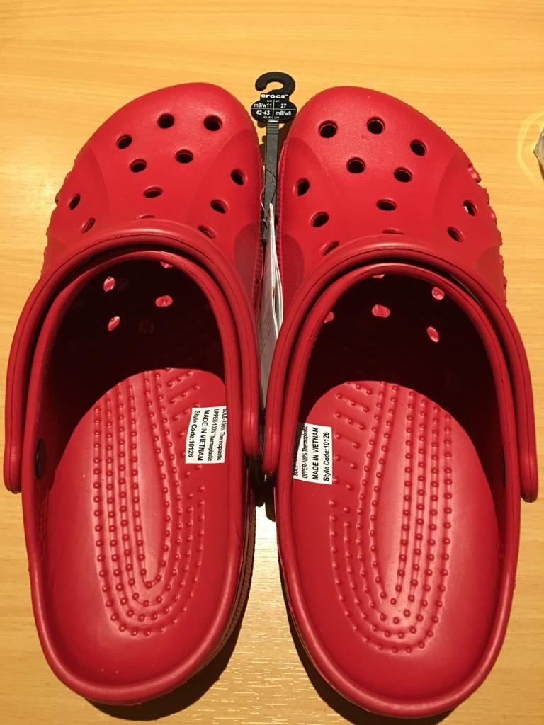 Red Crocs size M/9 or W/11, Men's 