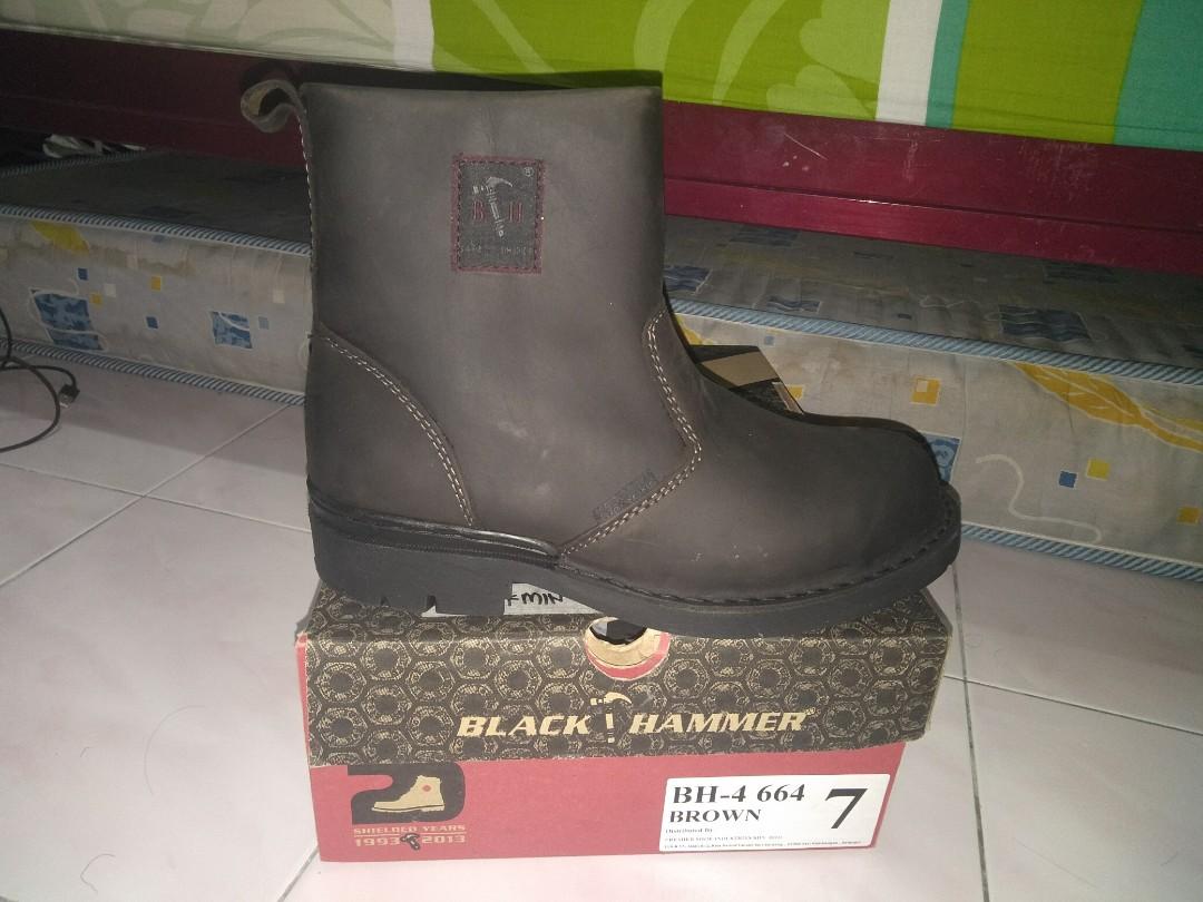 SAFETY BOOTS BLACK HAMMER HIGH CUT, Men 