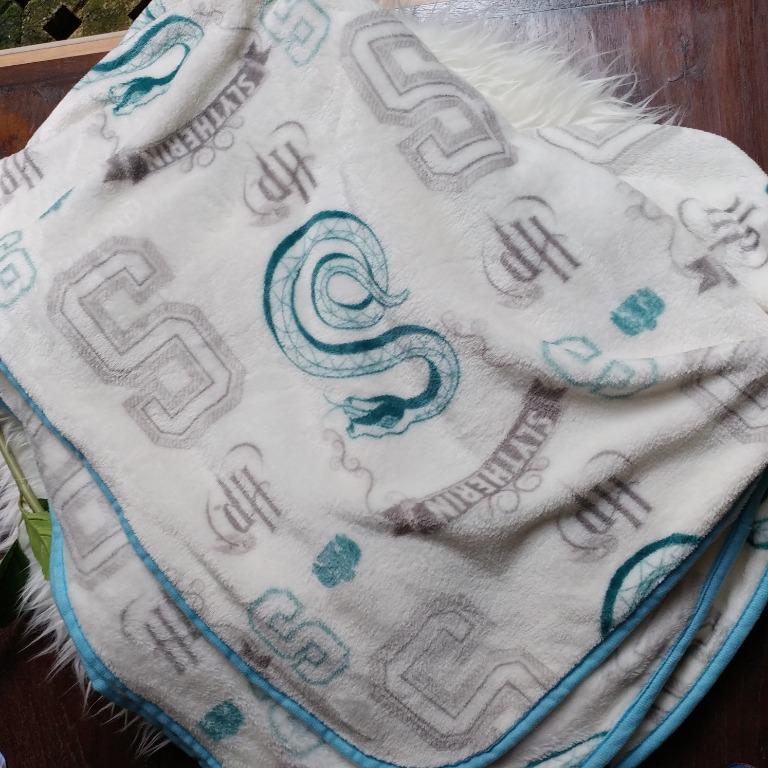 Primark best sale slytherin blanket