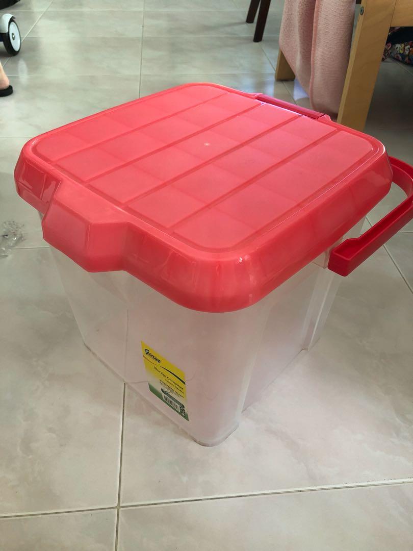 Storage container (Category: Food Organisation & Storage) located in Singapore. Submitted by csmama123 (Listing ID 245202092, Image 1). Description: Self collect at Jurong West .