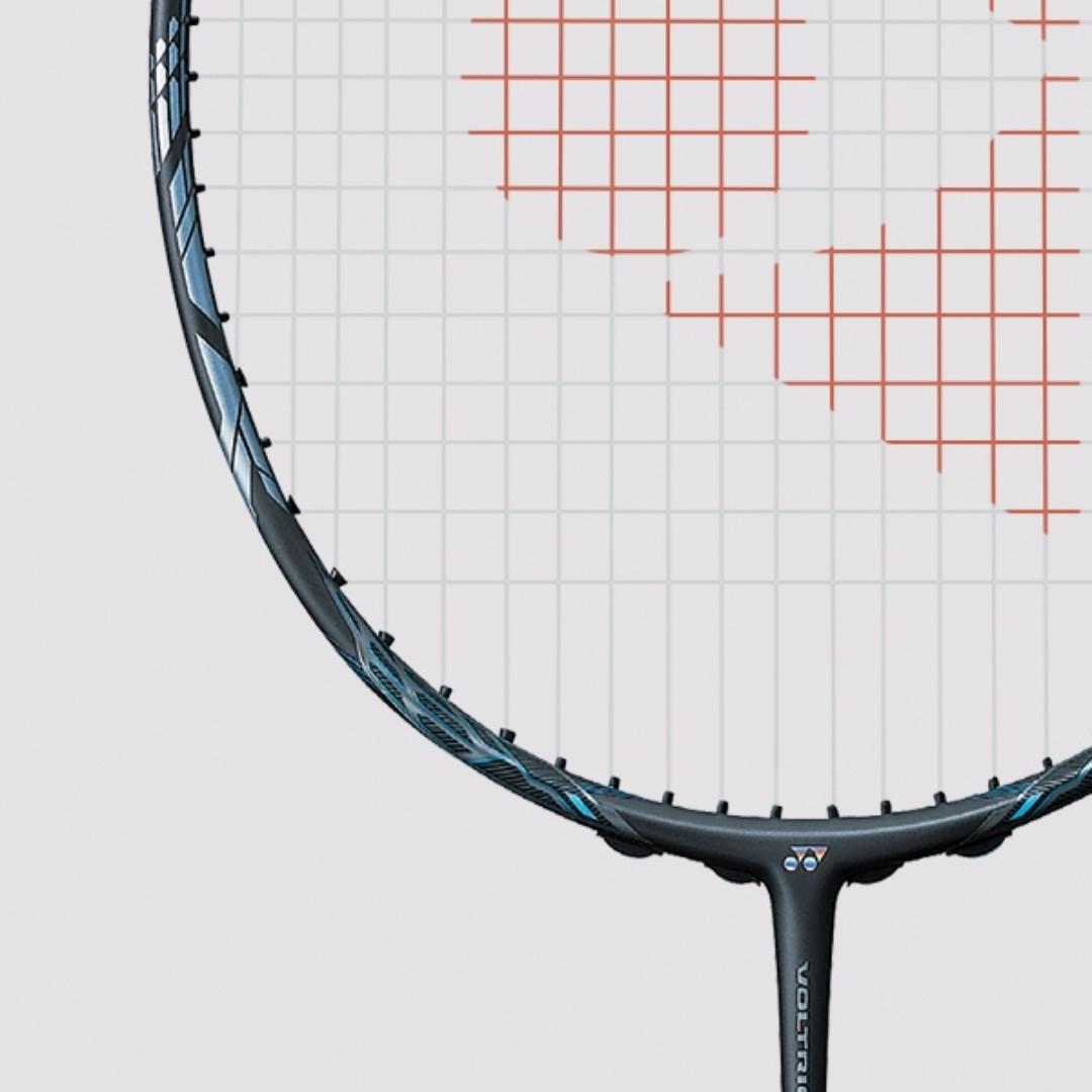 バドミントンラケット　ジャンク品セット　ボルトリックzフォース2 80eチューン YONEX YONEXバドミントンラケット ボルトリック Z-フォース2
