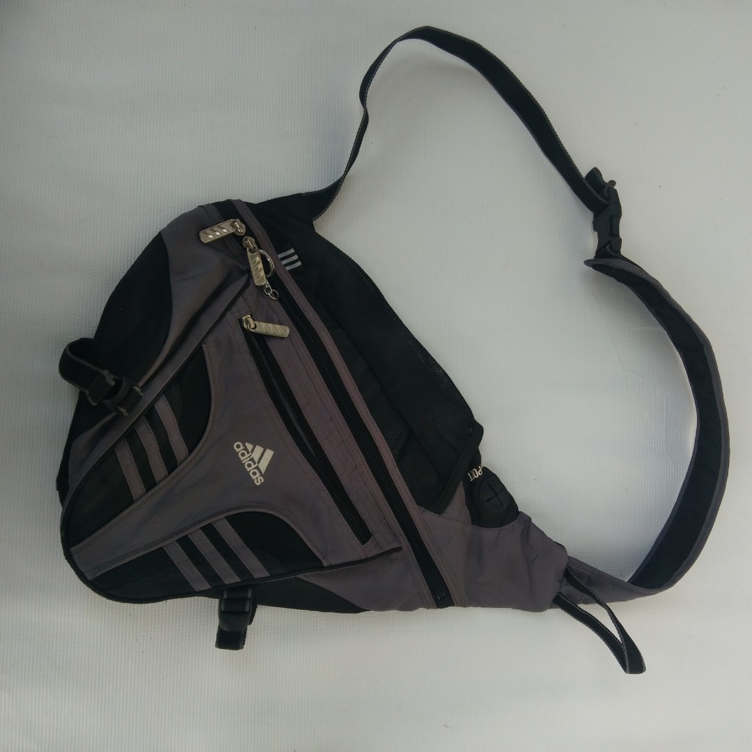 adidas bag triangle