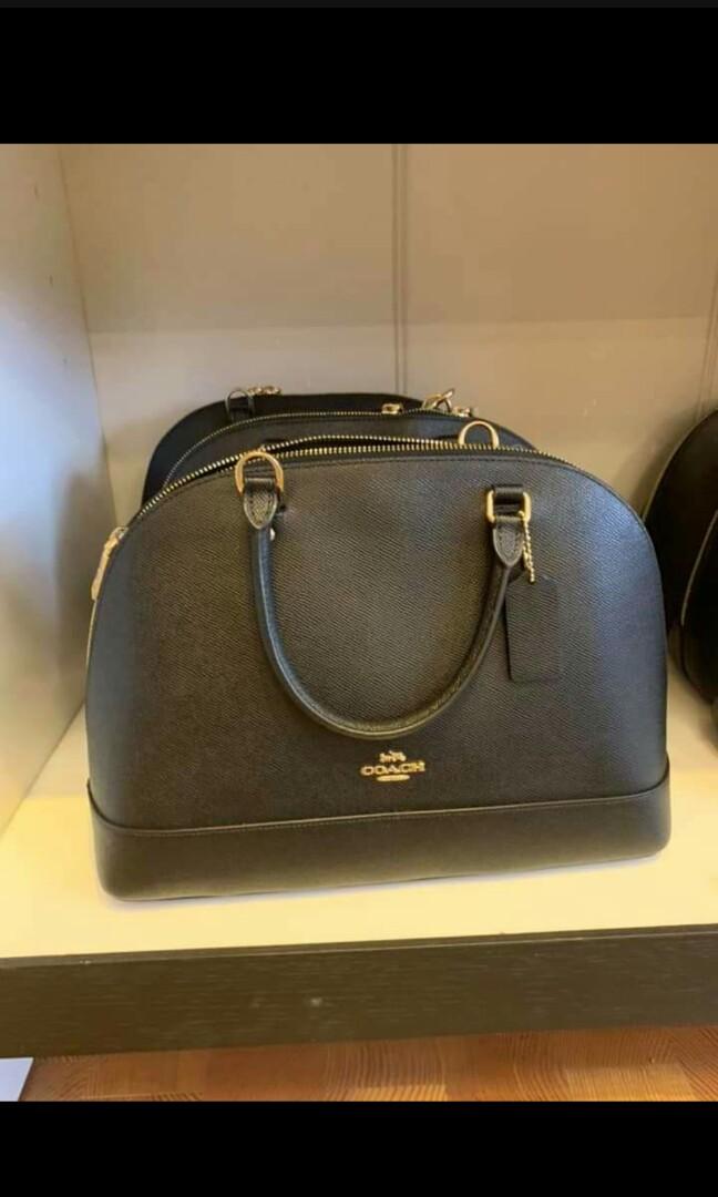 Authentic Coach bags open for lay away (Category: Purses & Pouches) located in Mandaluyong City. Submitted by cielo_10 (Listing ID 245380310, Image 1). Description: Authentic Coach Bags Various designs Open for lay away Guaranteed authentic or money back Items will be shipped from the US Pm for other designs and prices.