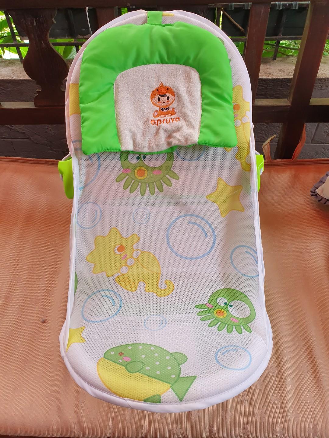 Apuva Baby bath chair (Category: Baby High Chairs) located in Manila. Submitted by nattytime (Listing ID 245342452, Image 2). Description: Used 1 time only. Foldable bath chair can be used in shower or baby bath tub. 420 sf LP.