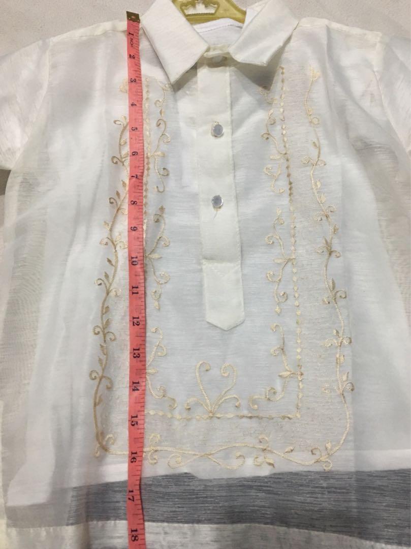 Barong tagalog (Category: Babies & Kids Fashion) located in Manila. Submitted by cutiesandy21 (Listing ID 241277813, Image 3). Description: Barong Tagalog Used but not abused May fit from 4 years old to 6 years old depends on body built RFS : hindi na po kasya Meet up only.