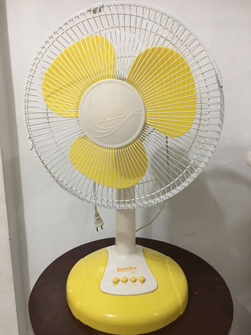 eureka eco desk fan, Furniture & Home Living, Lighting & Fans, Fans on